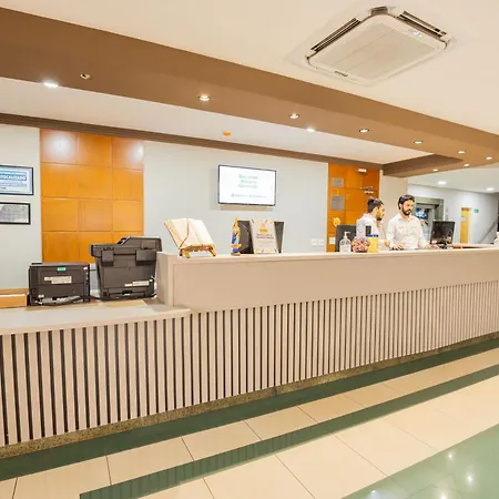 Hotel Golden Park Uberlandia By Nacional Inn-2
